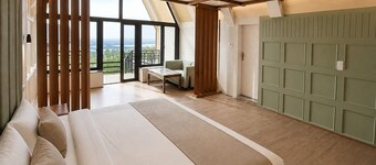 Aurum Luxury Collection by Stay Pattern
