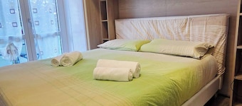 Charming Central Apartment Near Lake Maggiore in Arona