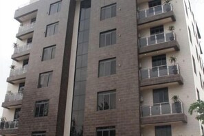 Unclassified image, 2 of 21, button - De Grandeur Tower Apartment (Ojodu)