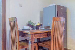 Dining - Uma Grant Villa 1-bedroom Villa in beautiful Canggu with AC (Canggu)