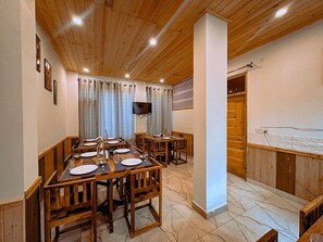 Dining - Ravine Residency (Manali)