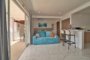 Suite estudio, mirando al mar | Zona de estar