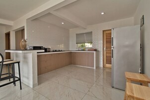 Studio Suite, Sea Facing | Private kitchen | Full-size fridge, microwave, oven, stovetop