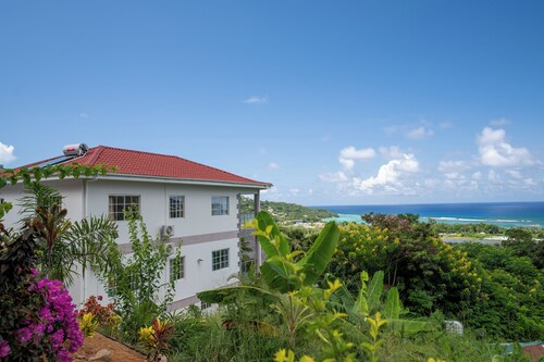 CREOLE COTTAGE ANNEX
