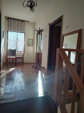 Interior - Tranquil 3-bedroom house with amazing garden in charming Malko Tranovo (Malko Tranovo)