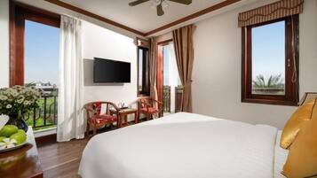 Deluxe Double Room, Balcony, Pool View