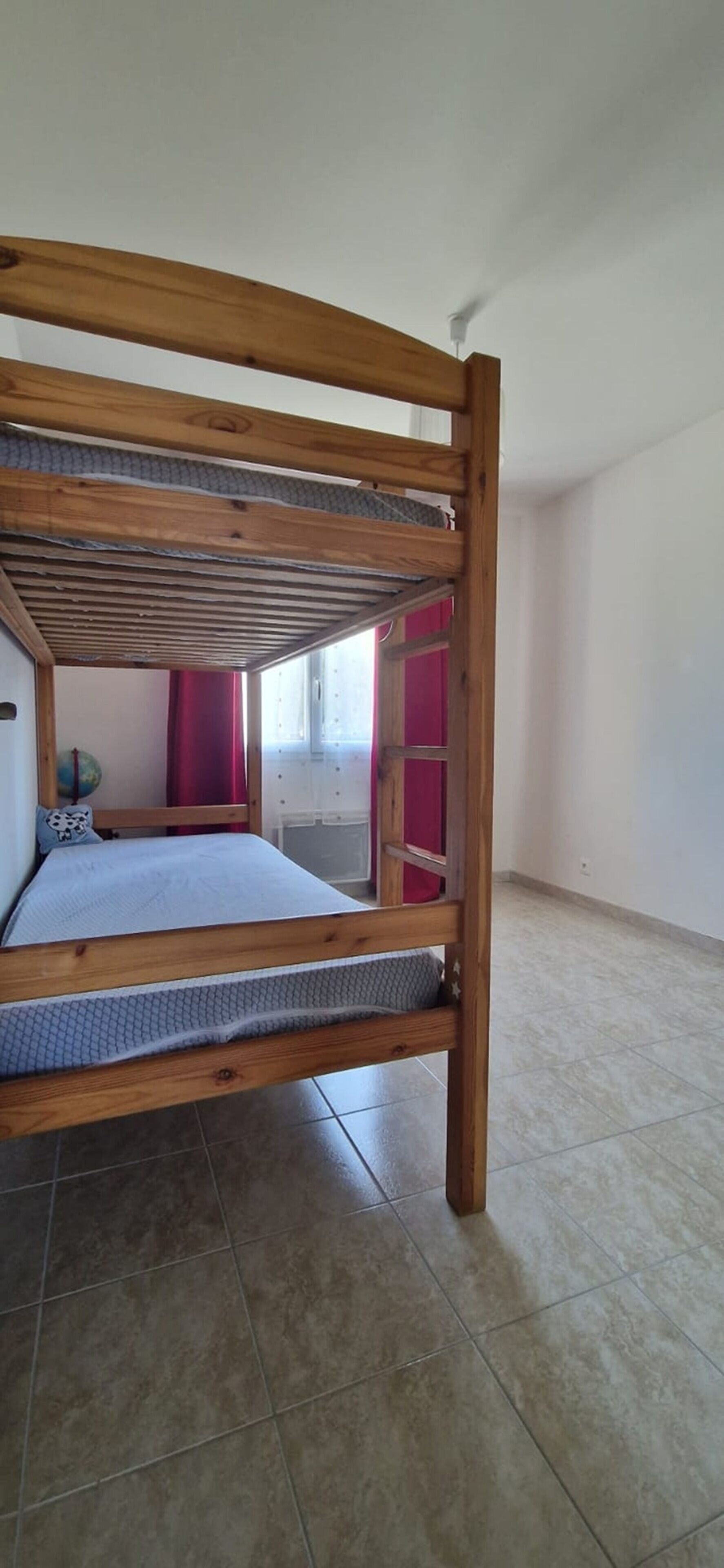 2 bedrooms, travel cot