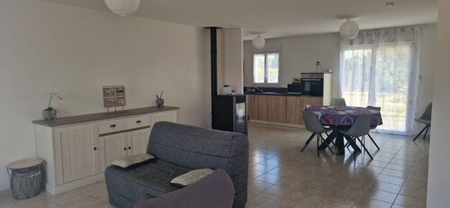 Peaceful house near the center