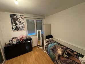 Fer et planche à repasser, Wi-Fi, draps fournis