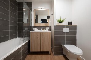 Bathroom - Nemea Appart Hotel Nice Sunset Arenas (Nice)