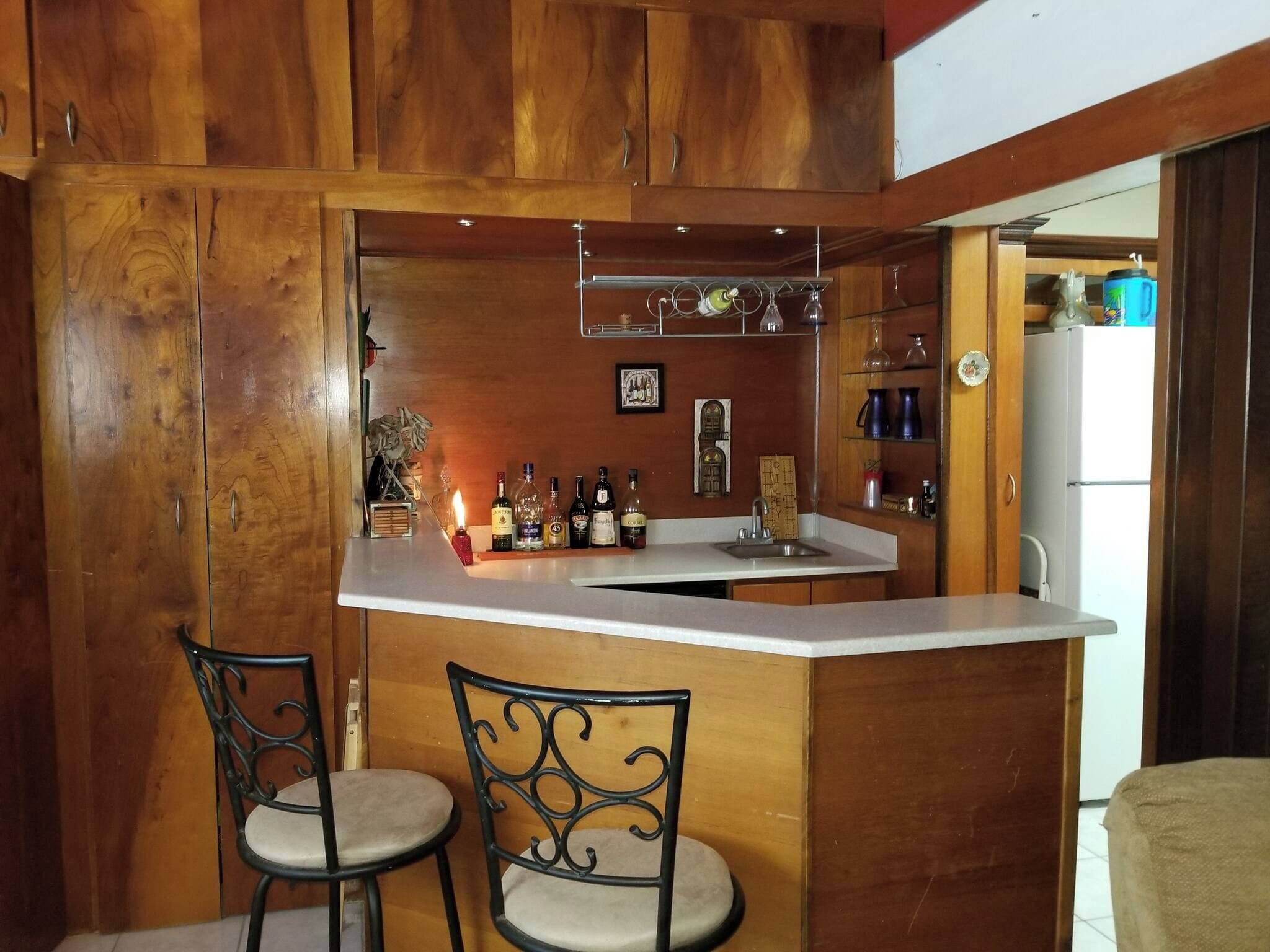 Casa, 3 habitaciones, patio | Bar (en la propiedad)