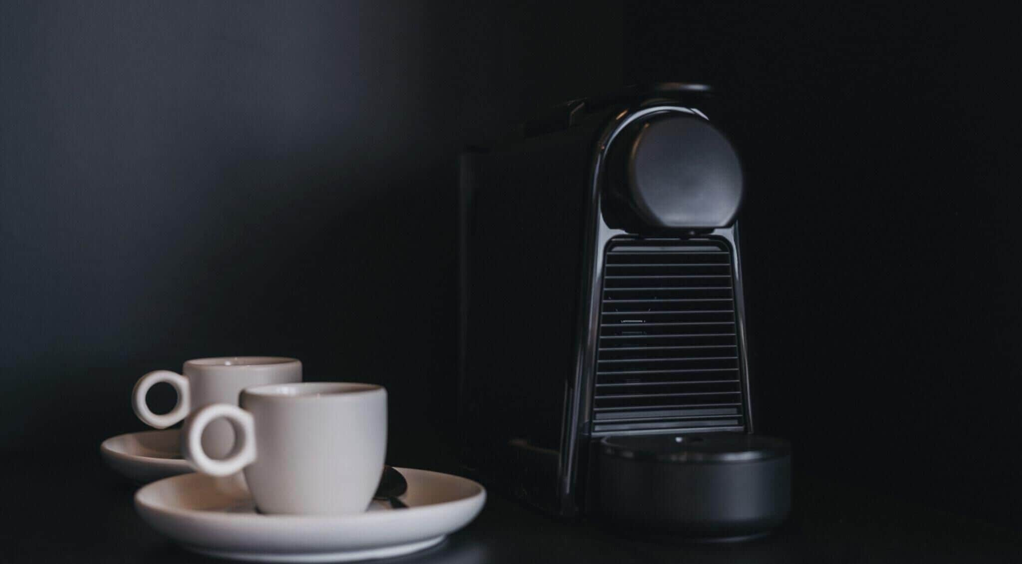 Kaffee und/oder Kaffeemaschine