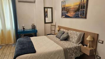 WiFi, bed sheets
