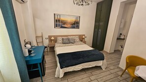 WiFi, bed sheets - Suite Saint Remy Castello Room with Wi-Fi and Air Conditioning (Cagliari)