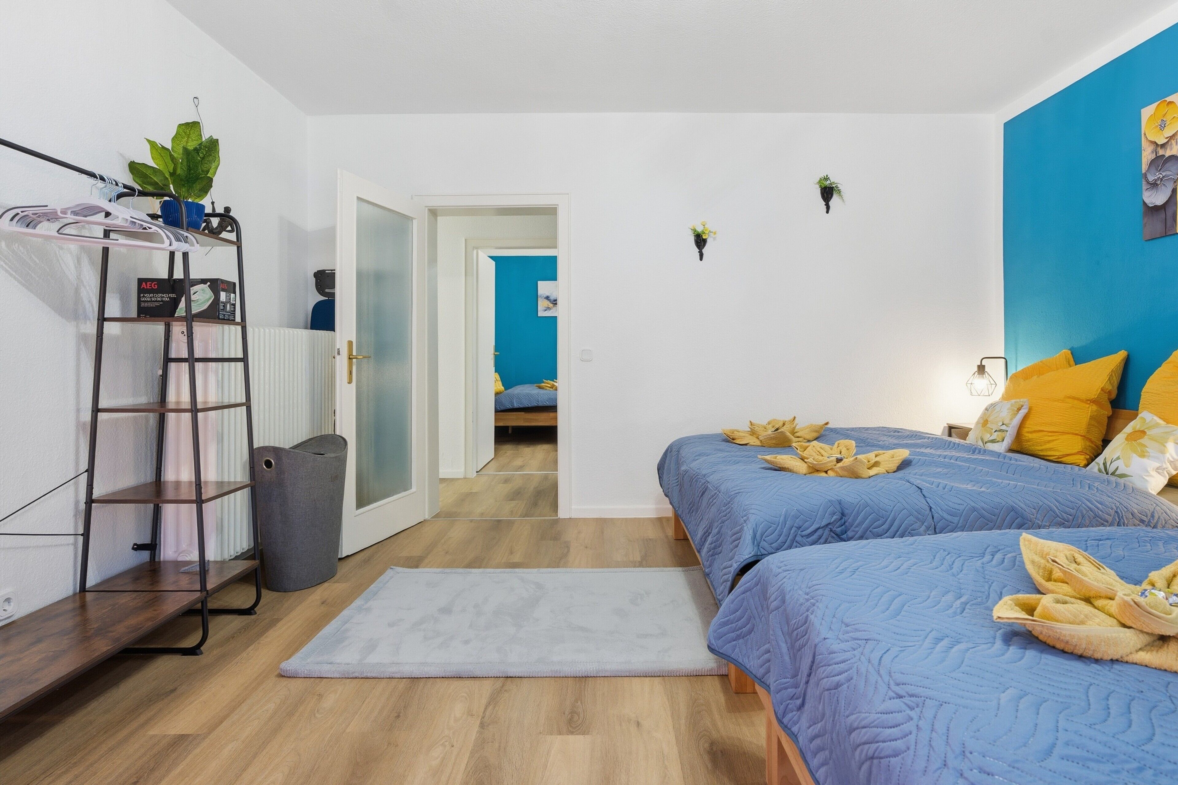 Iron/ironing board, WiFi, bed sheets