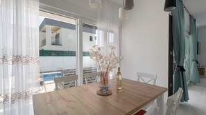 Dining - Villa Tony by Villas Guide (Peroj)