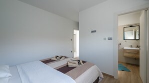 2 bedrooms, WiFi (free), bed sheets - Villa Tony by Villas Guide (Peroj)