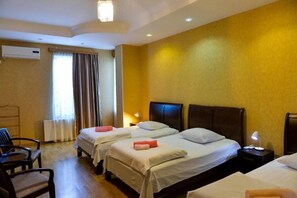 In-room safe, free WiFi - Argopalace (Kutaisi)