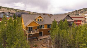 Exterior - NEW Ski-In/Out at Granby Ranch- Epic Views + Fun (Granby)