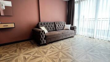 Deluxe Apartment, 1 Katil Ratu (Queen) dengan Katil Sofa, Non Smoking, City View | Ruang tamu