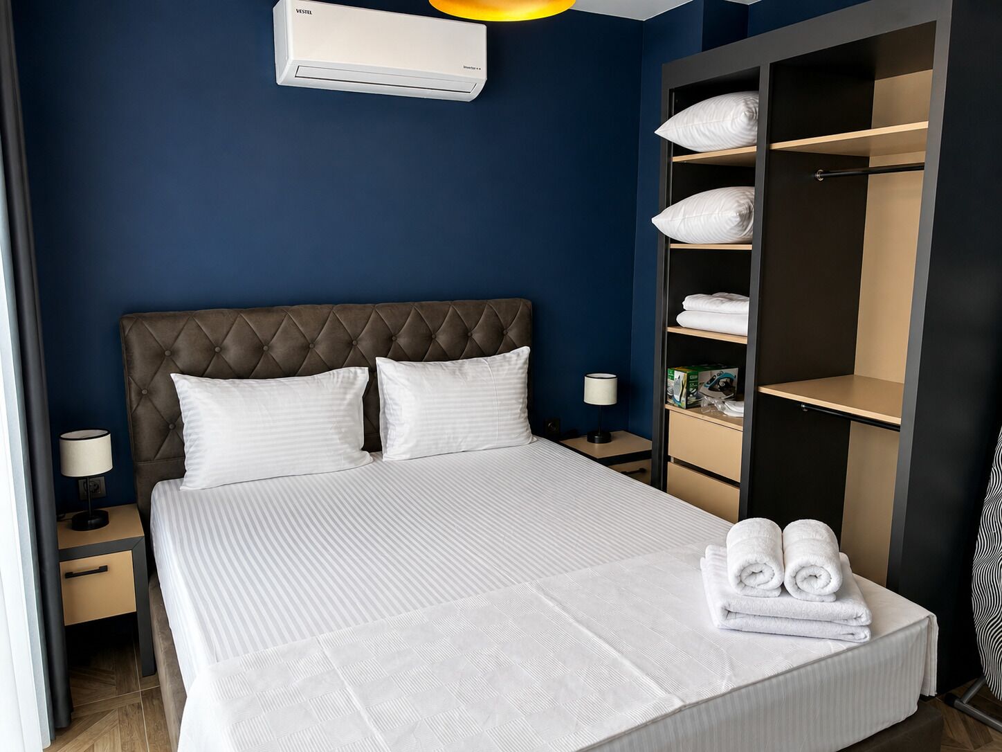 Deluxe Penthouse, 1 Queen Bed with Sofa bed, Non Smoking, City View | 책상, 노트북 작업 공간, 암막 커튼, 다리미/다리미판