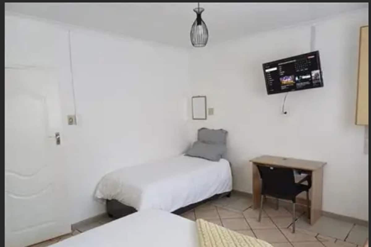 Desk, laptop workspace, iron/ironing board, free WiFi