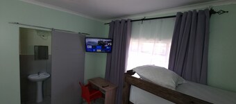 Ojong's Self-Catering Kraaifontein
