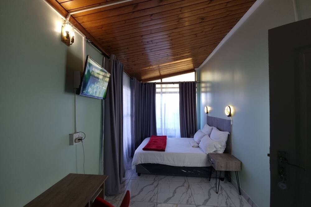 Ojong's Self-Catering Kraaifontein