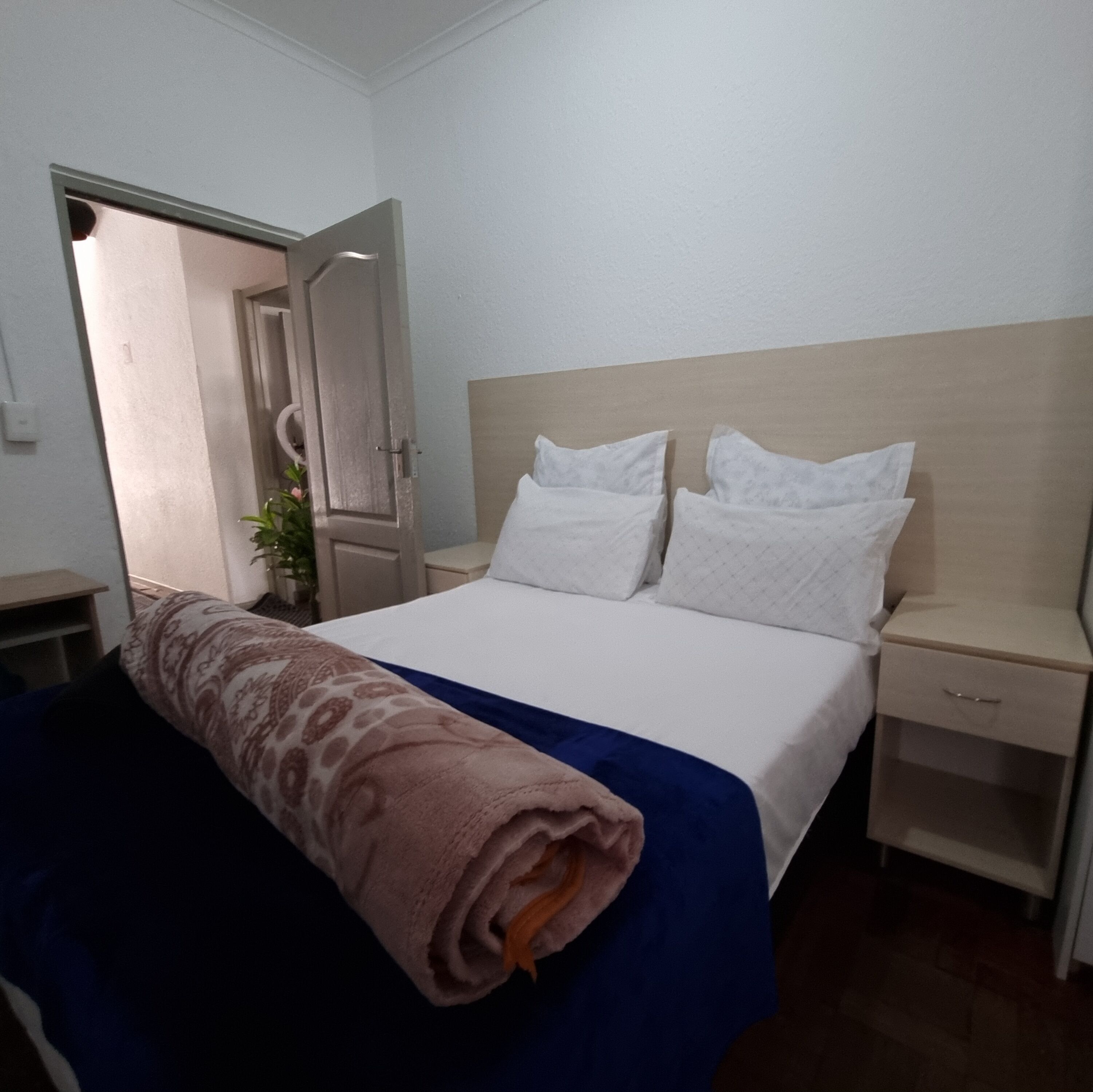 Desk, laptop workspace, iron/ironing board, free WiFi