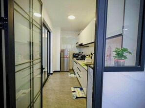 Private kitchen - Family friendly 2 bedroom luxury apartment- Lavington. (Nairobi)