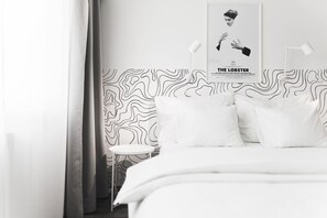 Desk, iron/ironing board, WiFi, bed sheets - Black and white by the Prater #42 (Vienna)