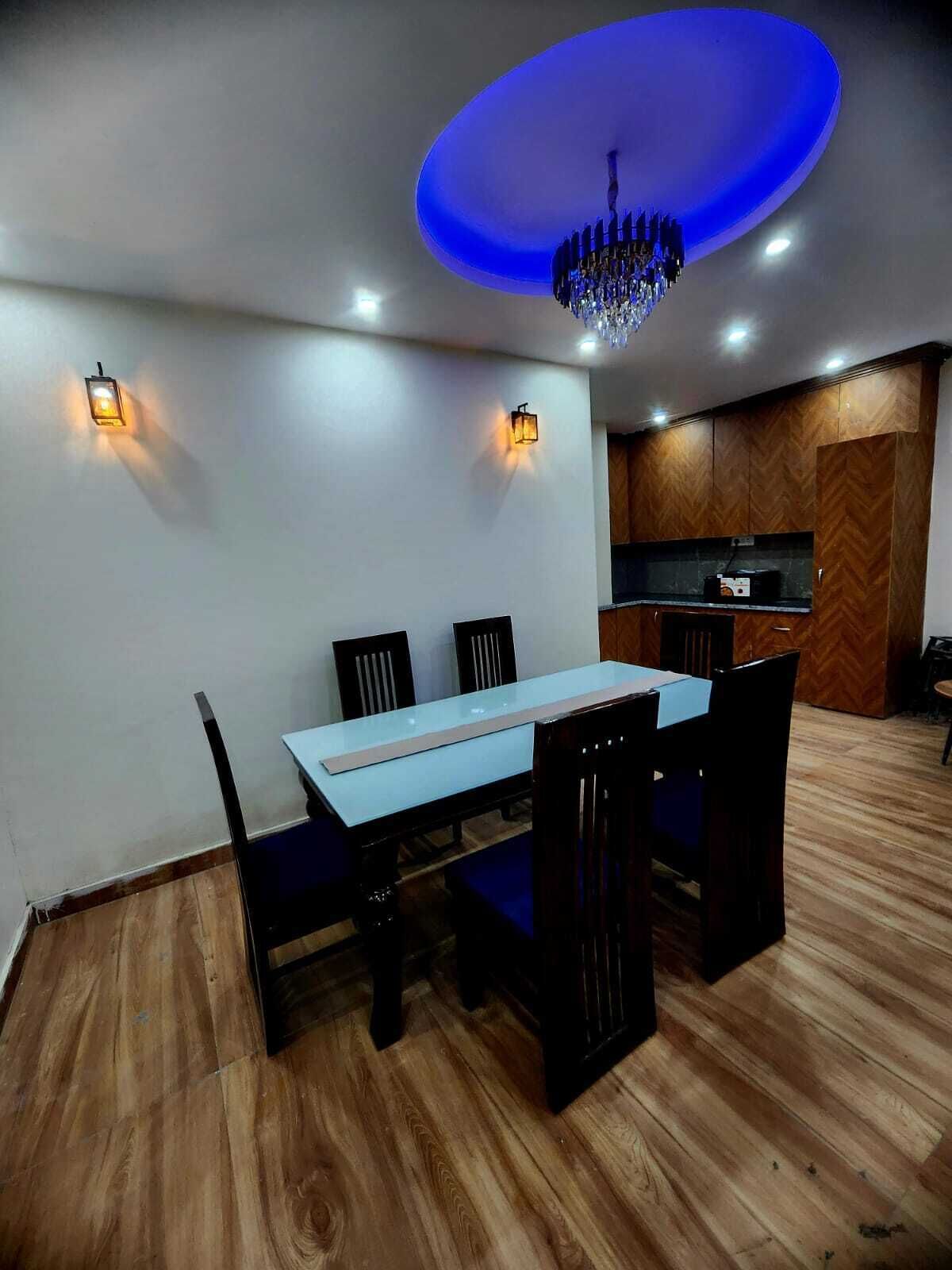 Deluxe Single Room | Dining
