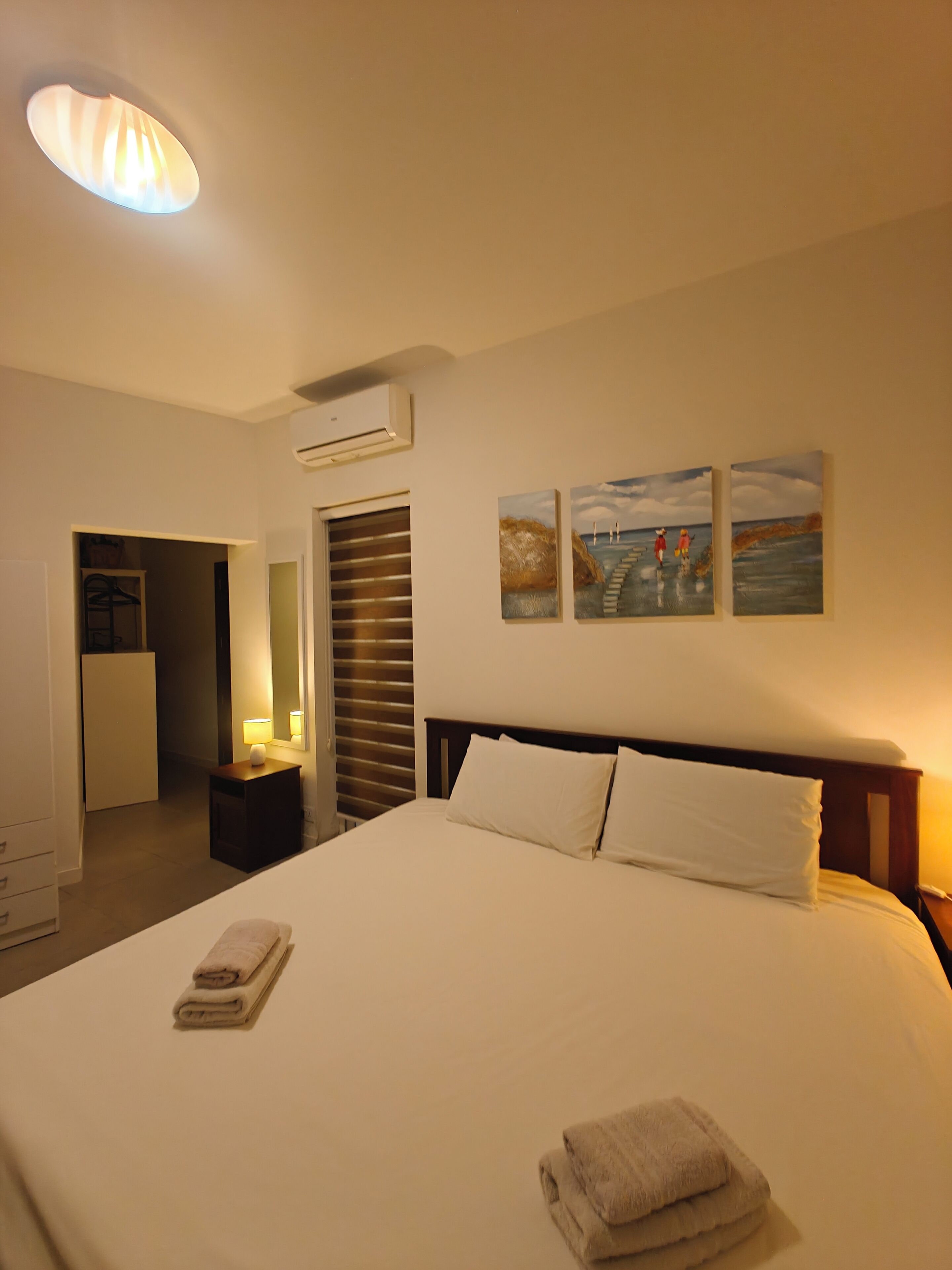 Apartamento, 2 habitaciones, vistas a la ciudad | Cortinas opacas y wifi gratis