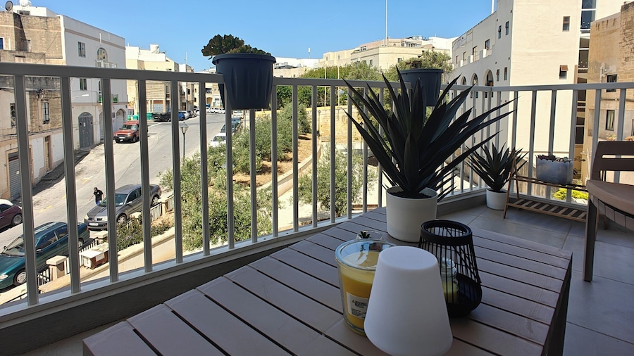Modern 2BR APT in Central Birkirkara