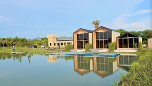 Mặt tiền nơi lưu trú