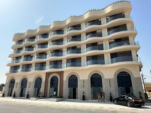 Exterior - Lamar Seaside Studio with Sofa Bed (Taqah)