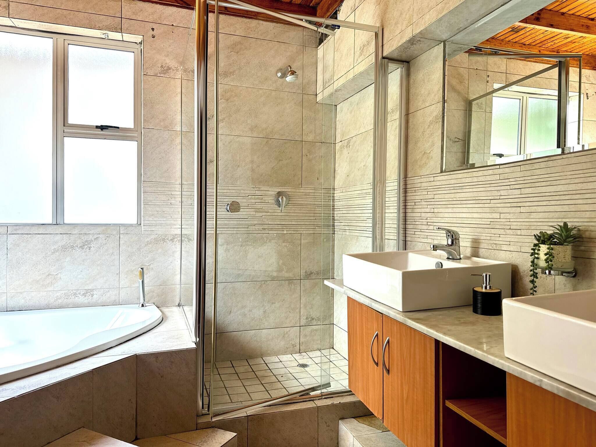 House, 6 Bedrooms, Smoking, Patio | Bathroom