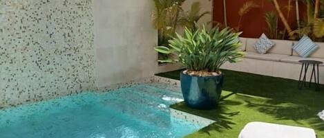 Utomhuspool