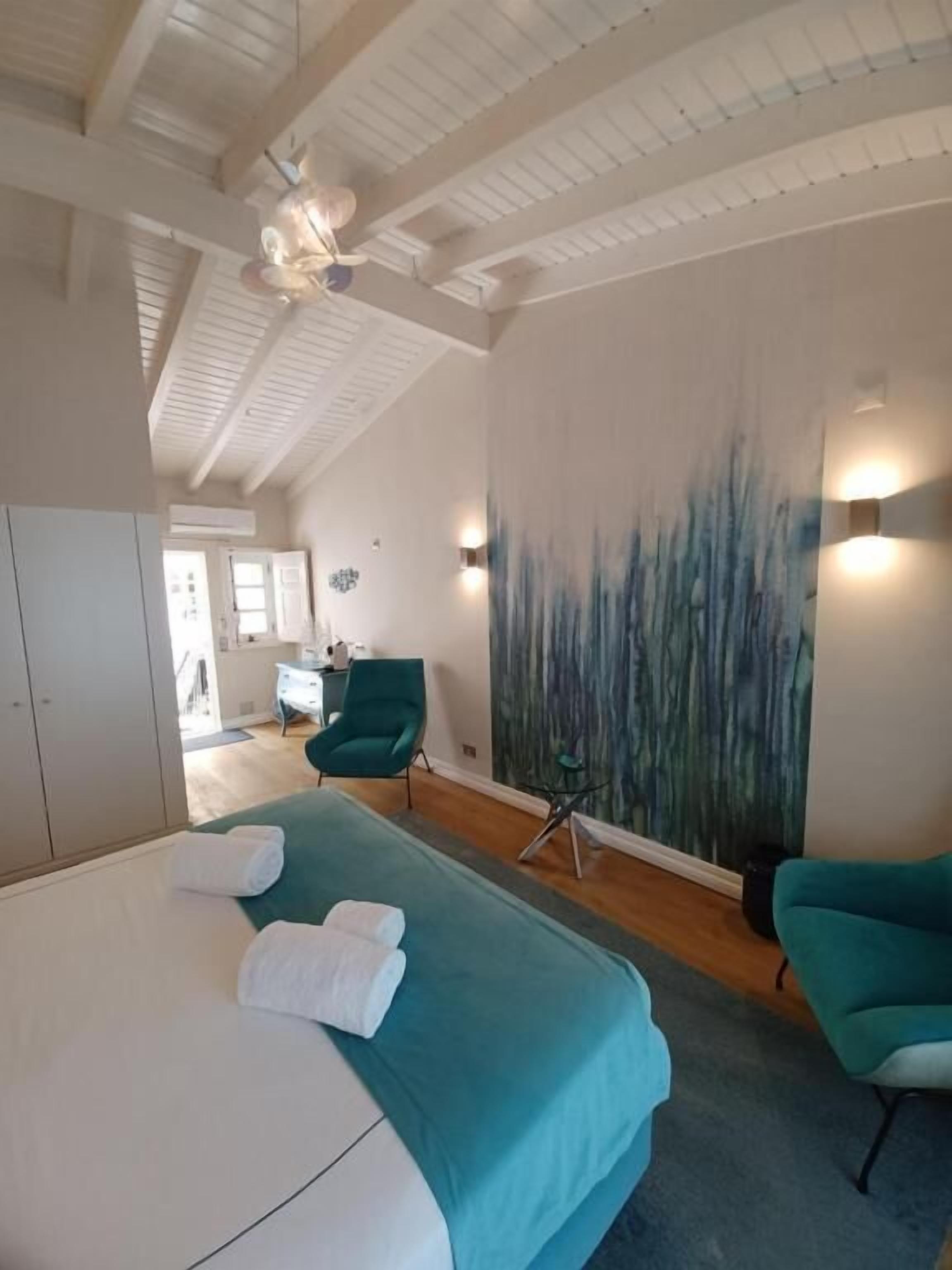 Deluxe Twin Room | In-room safe, free WiFi