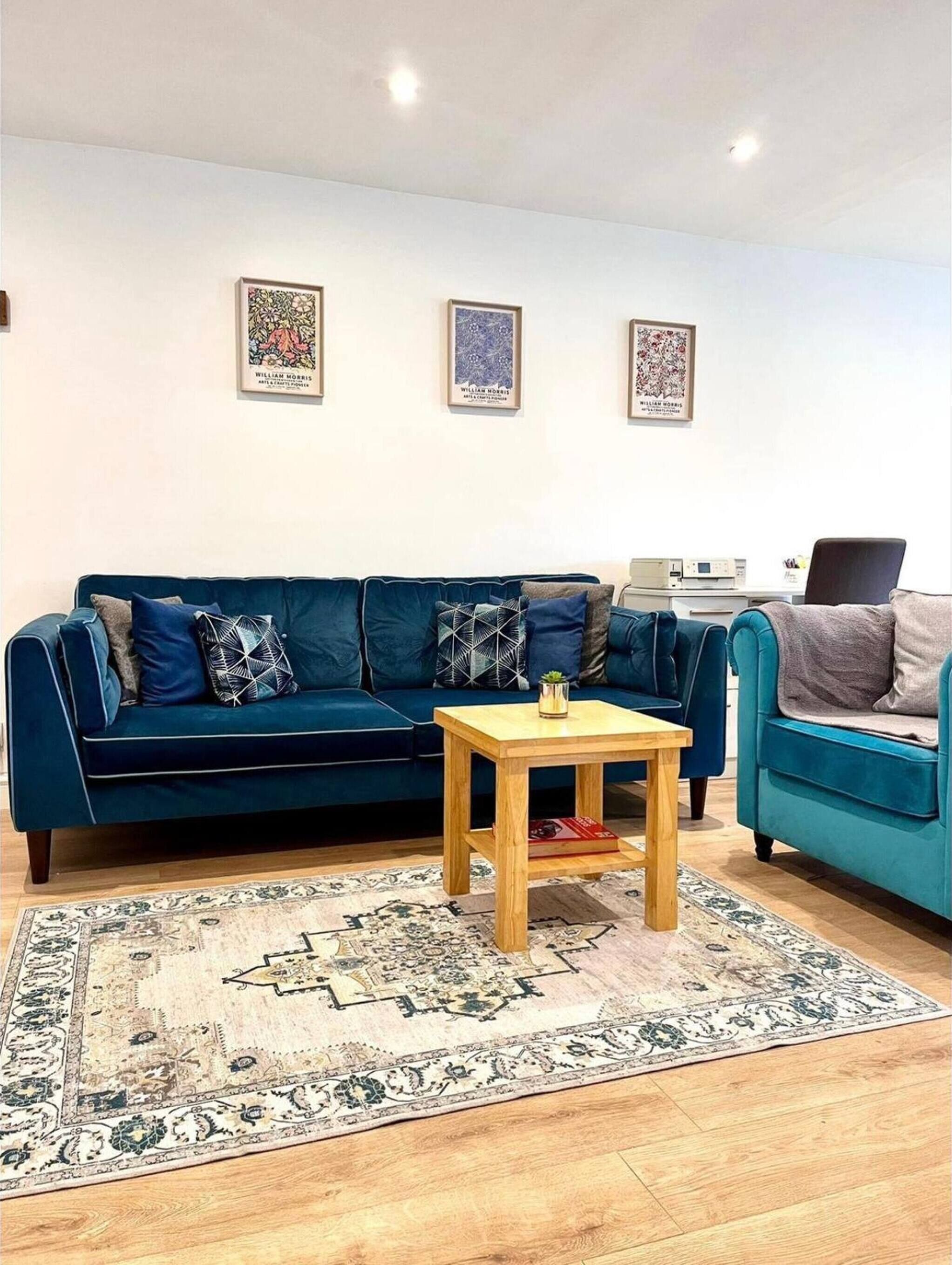 House, 3 Bedrooms, Smoking, Garden View | Living room