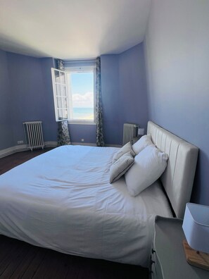 6 chambres, fer et planche à repasser, Wi-Fi, draps fournis