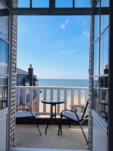 Séjour d'exception en bord de mer avec vue exceptionnelle (villa classée 3*)