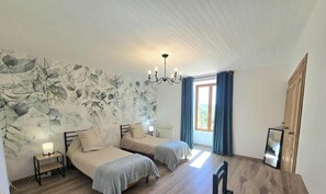 2 bedrooms, free WiFi - Comfortable house with parking, countryside - 4 guests (Val de Louyre et Caudeau)
