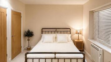 1 chambre, fer et planche à repasser, Wi-Fi gratuit, draps fournis