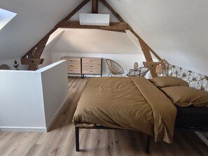 Iron/ironing board, WiFi, bed sheets - Gite "La Glycine" for 2 with Heated Pool from Mid-May to September (Veuzain-sur-Loire)