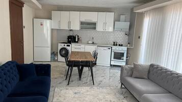 Family Apartment, Garden View | Living area