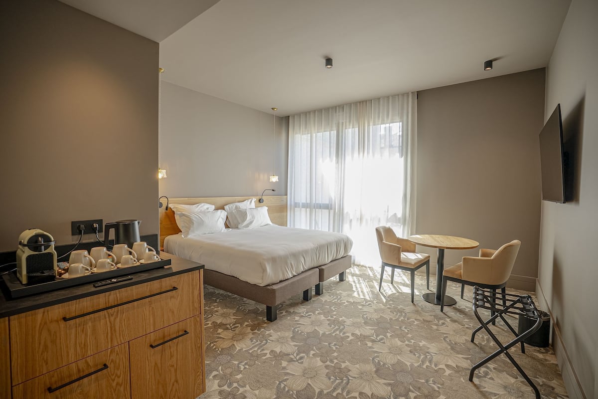 In-room safe, iron/ironing board (on request), WiFi (free)