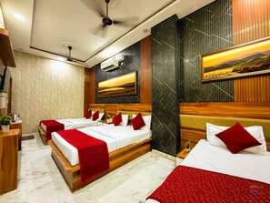 Superior Room | Free WiFi - Banke Bihari Dham (Vrindavan)