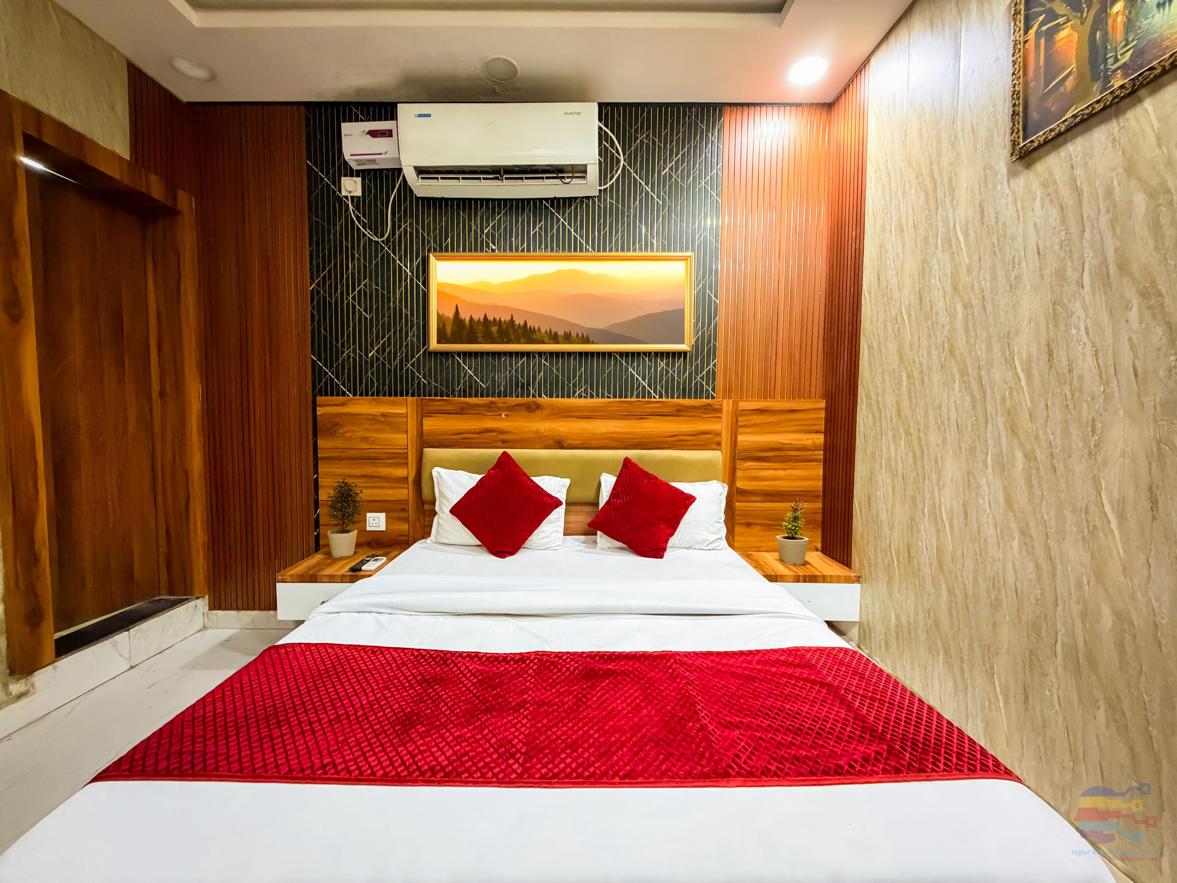 Deluxe Room | Free WiFi