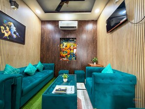 Living area - Banke Bihari Dham (Vrindavan)